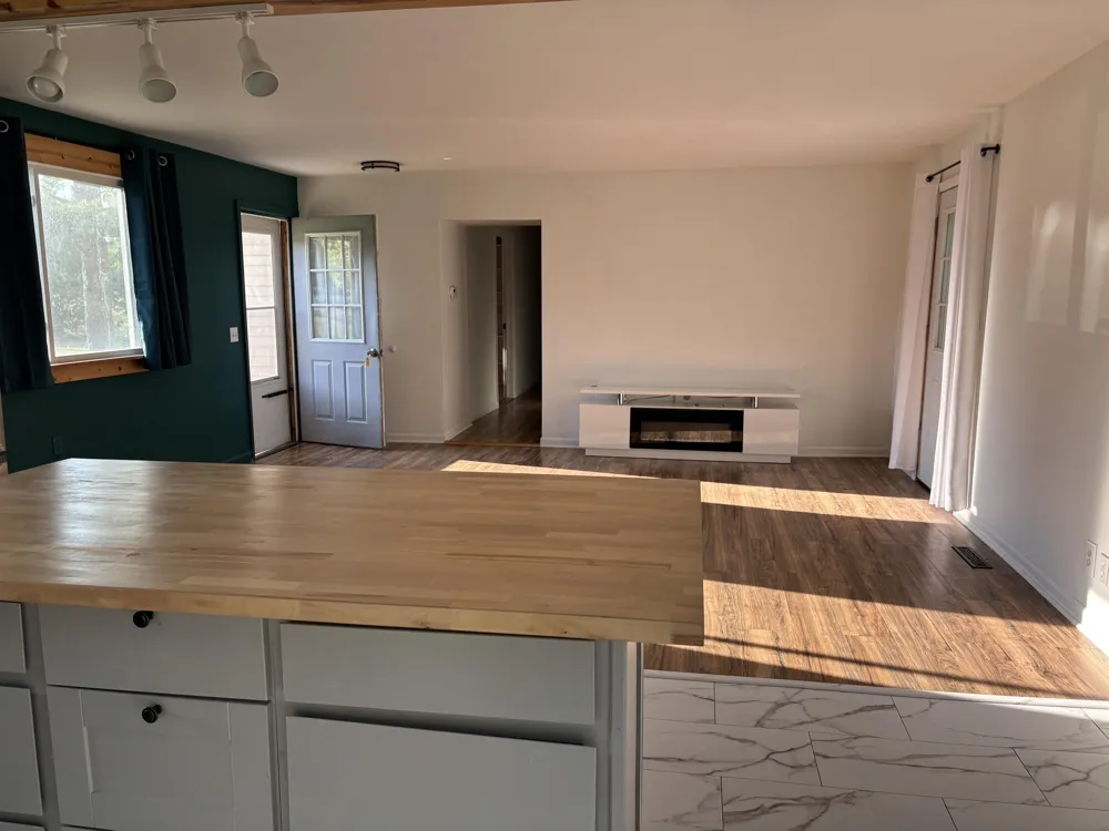 2438 Huron Whitney Township, MI 48763