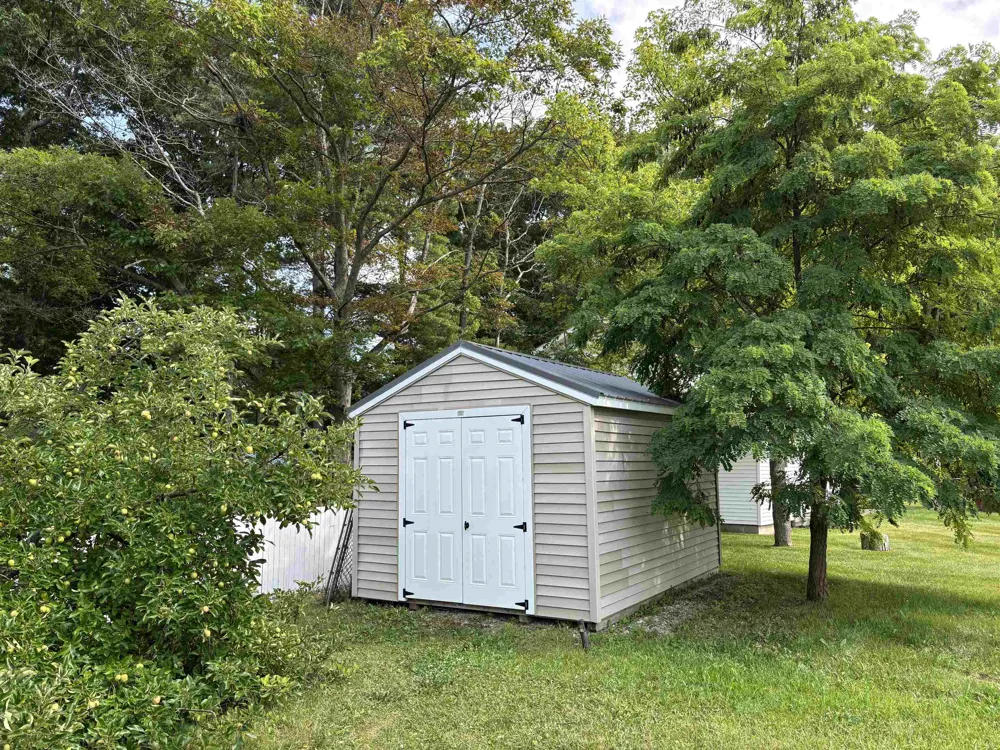 2438 Huron Whitney Township, MI 48763