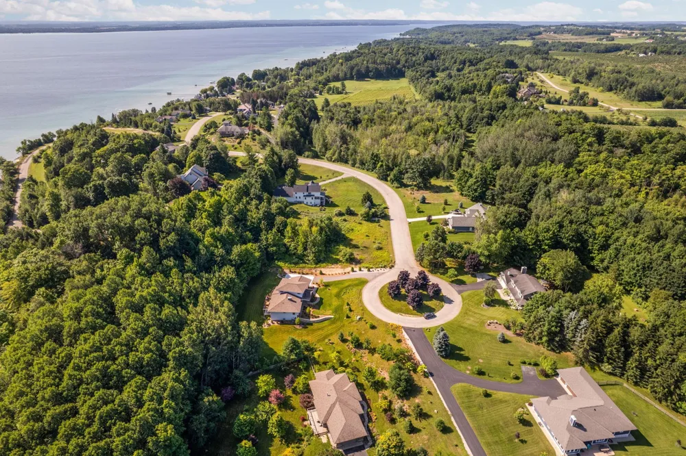 14890 Mallard Drive Peninsula Township, MI 49686