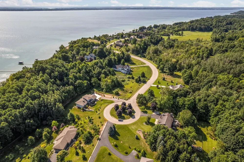 14890 Mallard Drive Peninsula Township, MI 49686