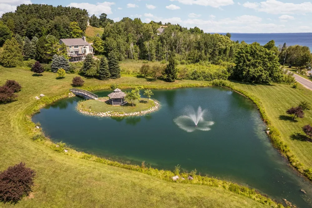 14890 Mallard Drive Peninsula Township, MI 49686
