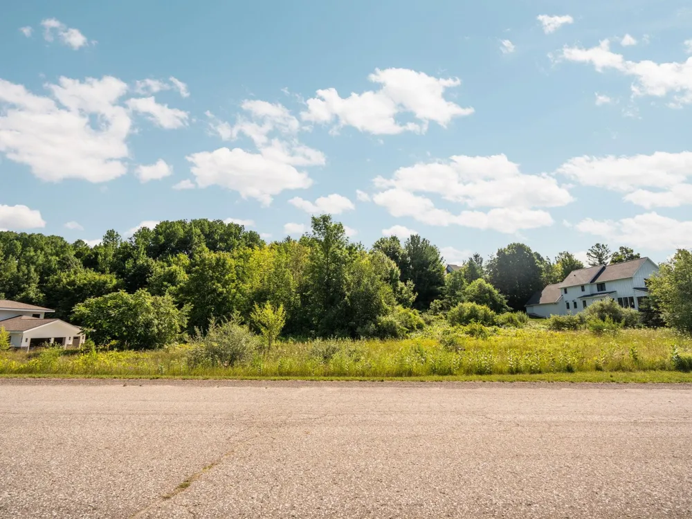 14890 Mallard Drive Peninsula Township, MI 49686