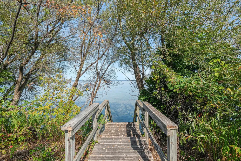 12016 Peninsula Drive Peninsula Township, MI 49686