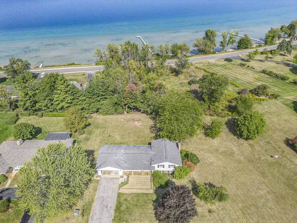 12016 Peninsula Drive Peninsula Township, MI 49686