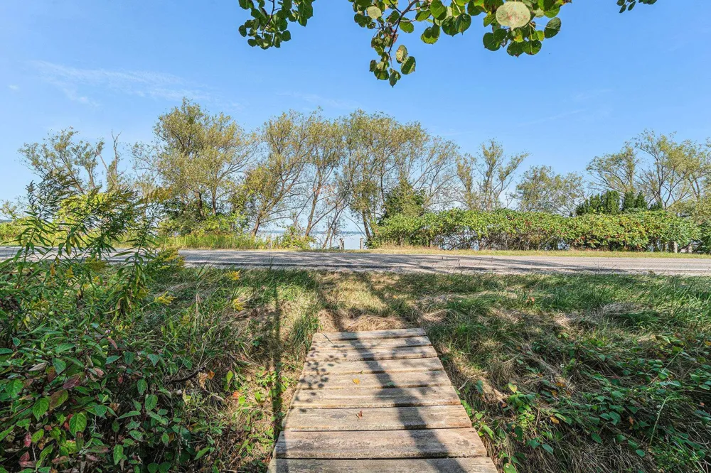 12016 Peninsula Drive Peninsula Township, MI 49686