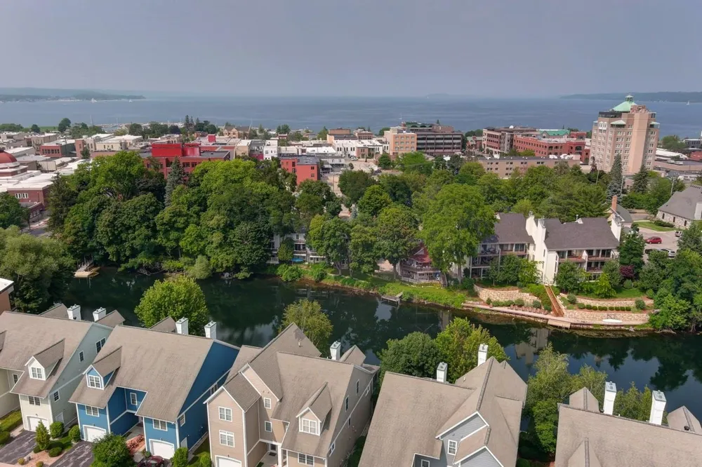 224 E State Street Traverse City City, MI 49684