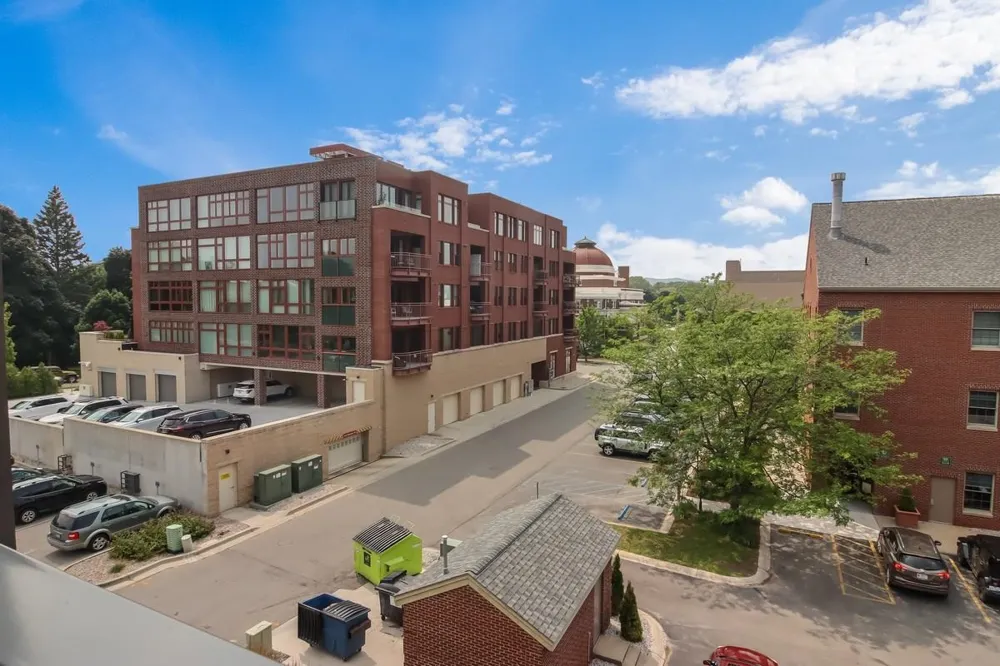 224 E State Street Traverse City City, MI 49684