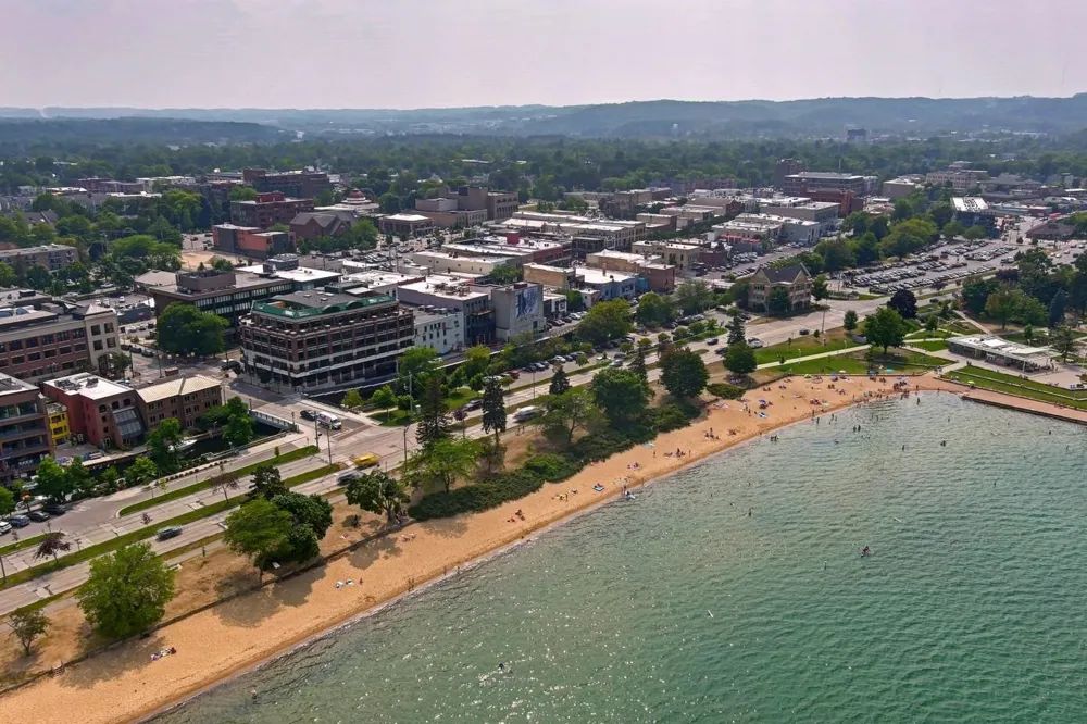 224 E State Street Traverse City City, MI 49684