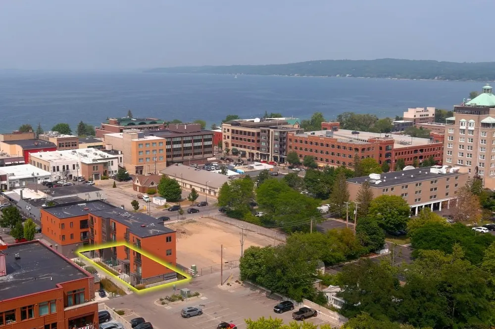 224 E State Street Traverse City City, MI 49684