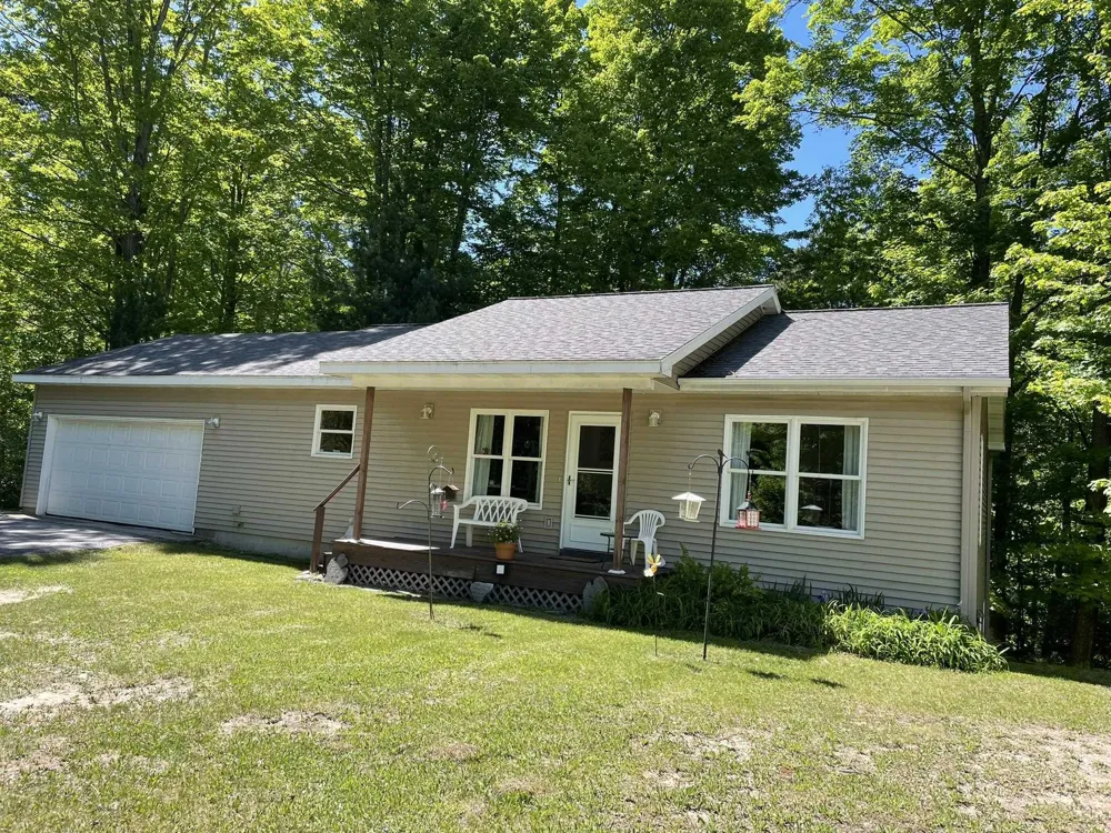 7430 River Street Benzonia Township, MI 49616