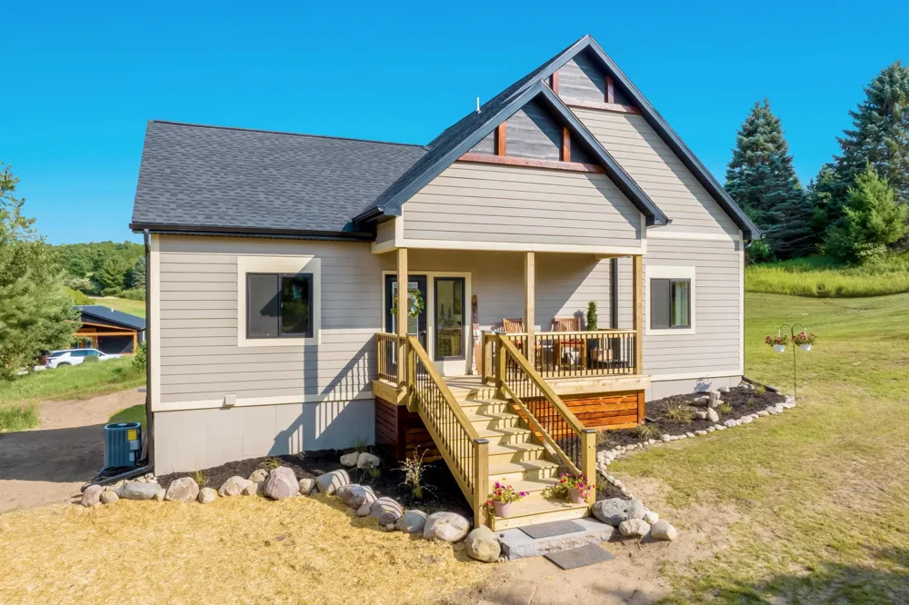 4225 Schoolcraft Road Kearney Township, MI 49615