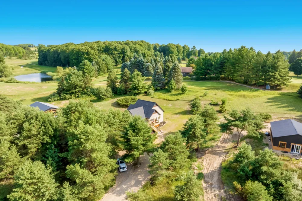 4225 Schoolcraft Road Kearney Township, MI 49615