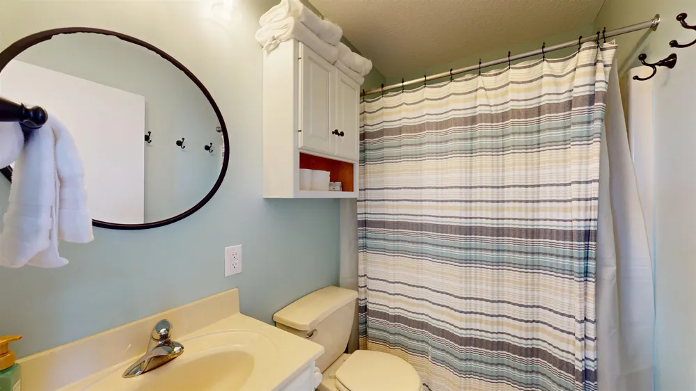 9612 Fowler Lane Helena Township, MI 49676
