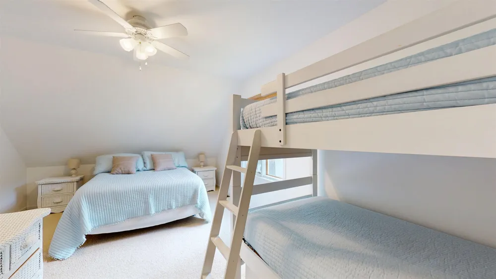 9612 Fowler Lane Helena Township, MI 49676