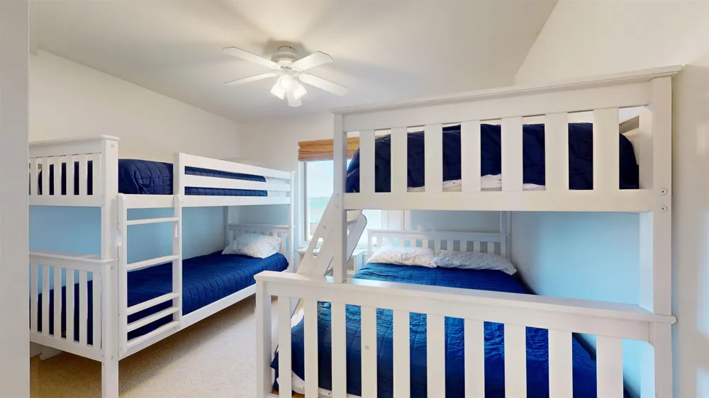 9612 Fowler Lane Helena Township, MI 49676
