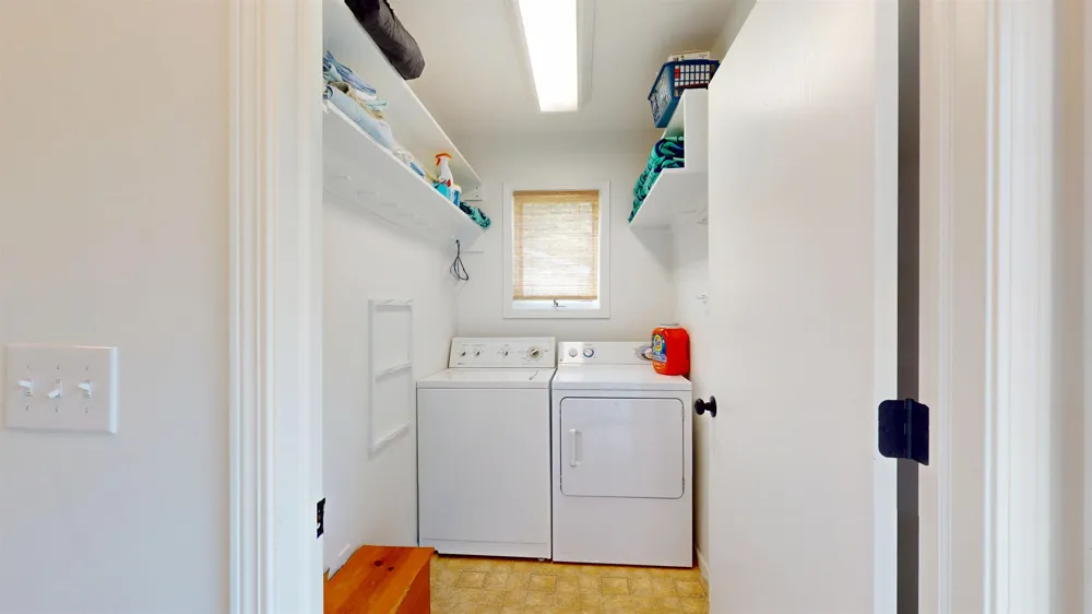 9612 Fowler Lane Helena Township, MI 49676