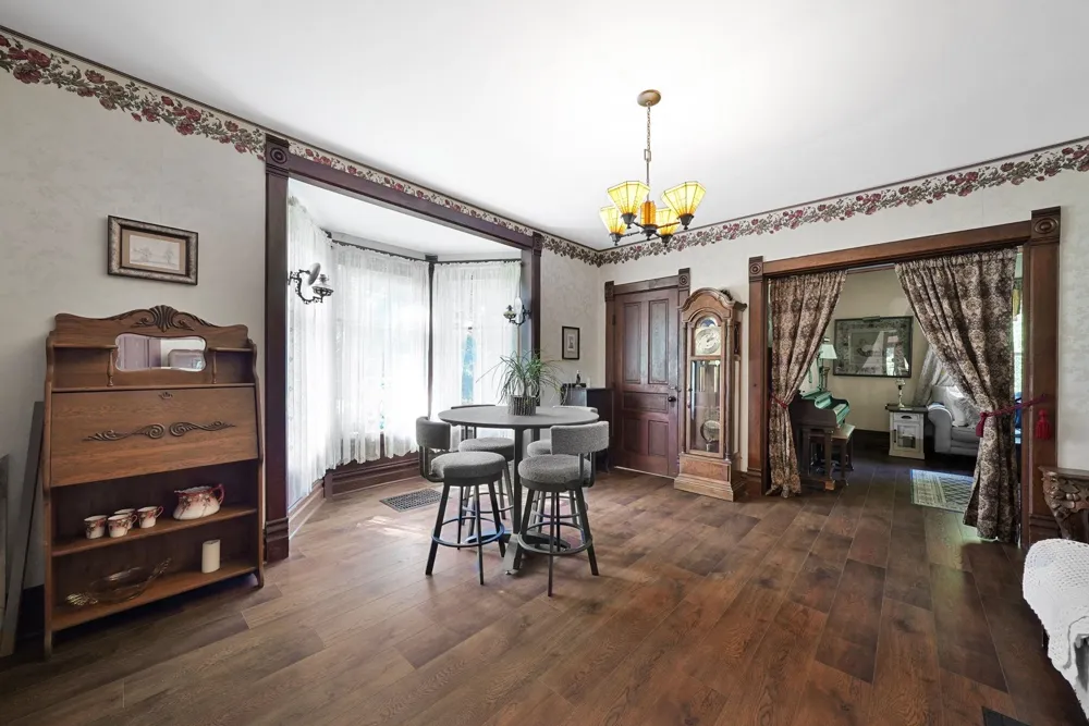 1056 Smith Road East Bay Township, MI 49696
