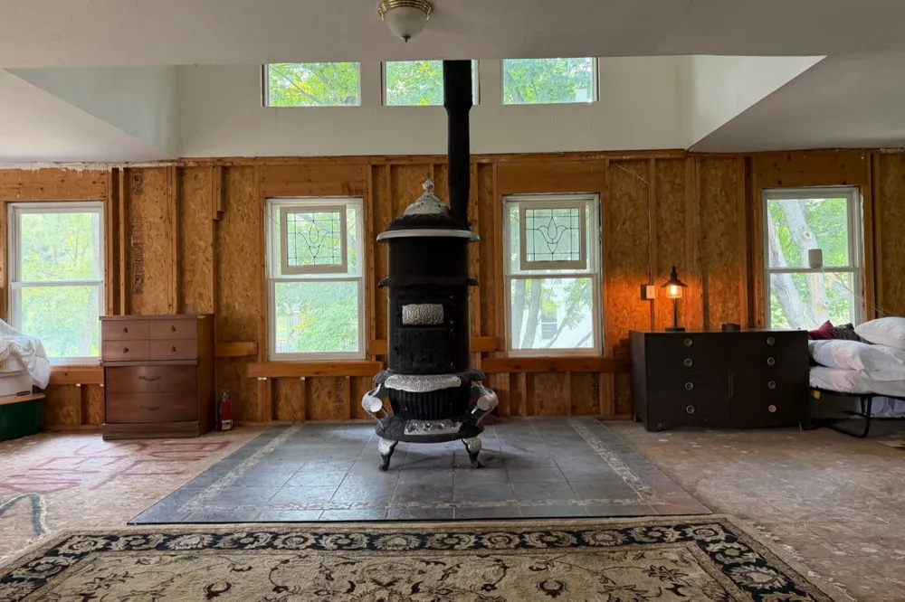 1056 Smith Road East Bay Township, MI 49696