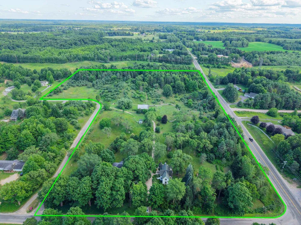 1056 Smith Road East Bay Township, MI 49696