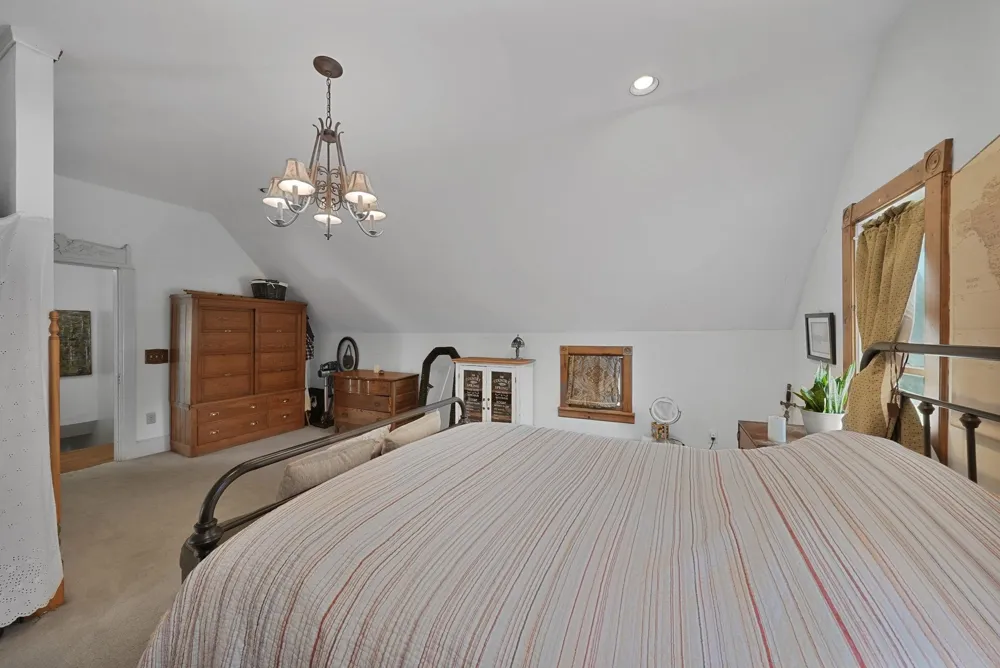 1056 Smith Road East Bay Township, MI 49696