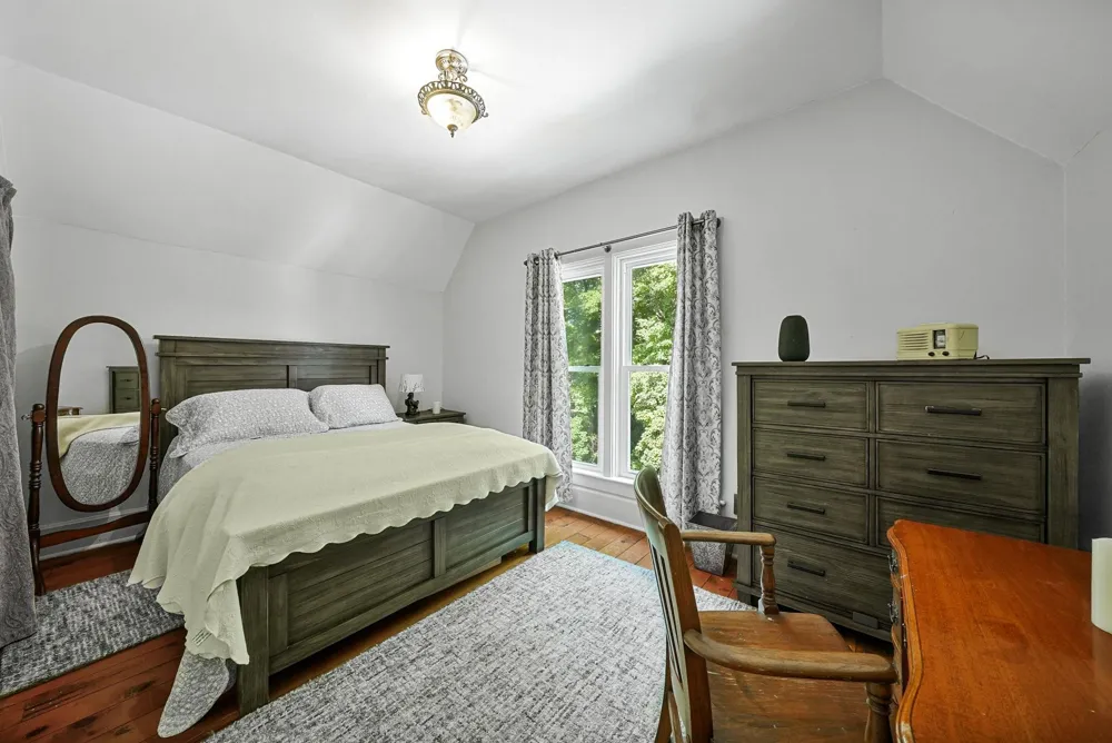 1056 Smith Road East Bay Township, MI 49696