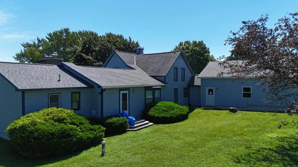 5640 Swede Road Leelanau Township, MI 49670