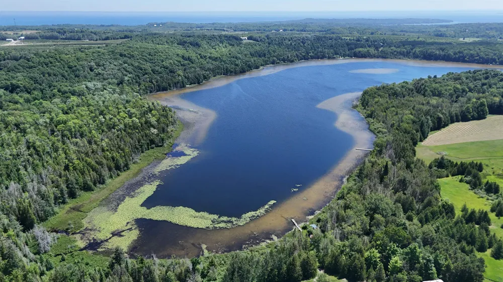 5640 Swede Road Leelanau Township, MI 49670