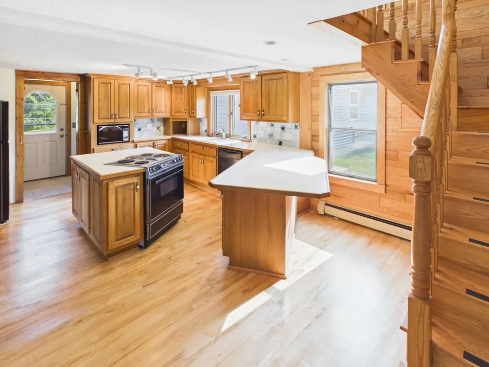 5640 Swede Road Leelanau Township, MI 49670