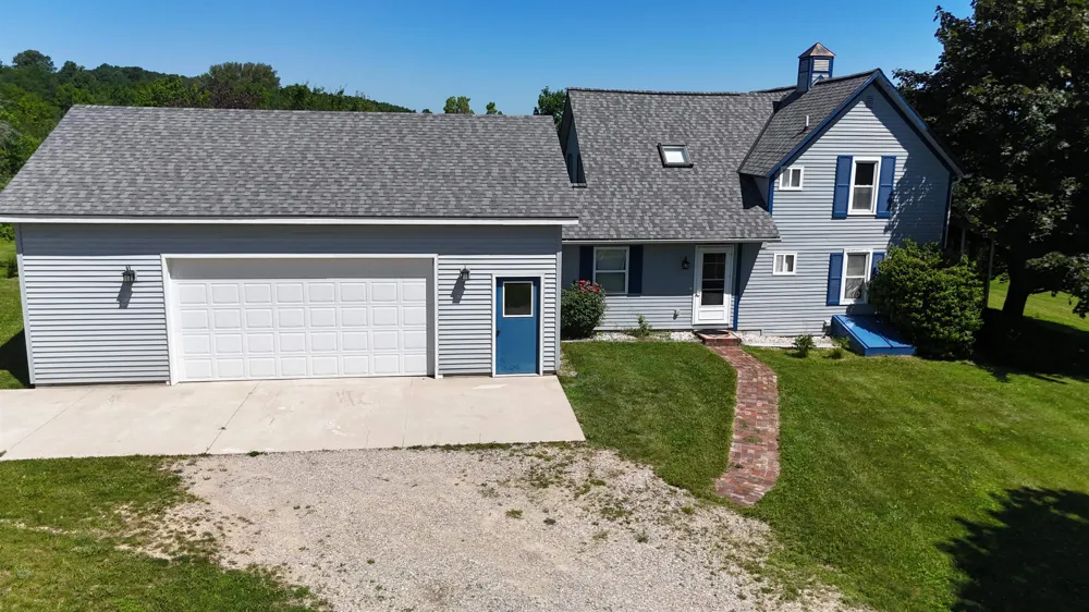 5640 Swede Road Leelanau Township, MI 49670