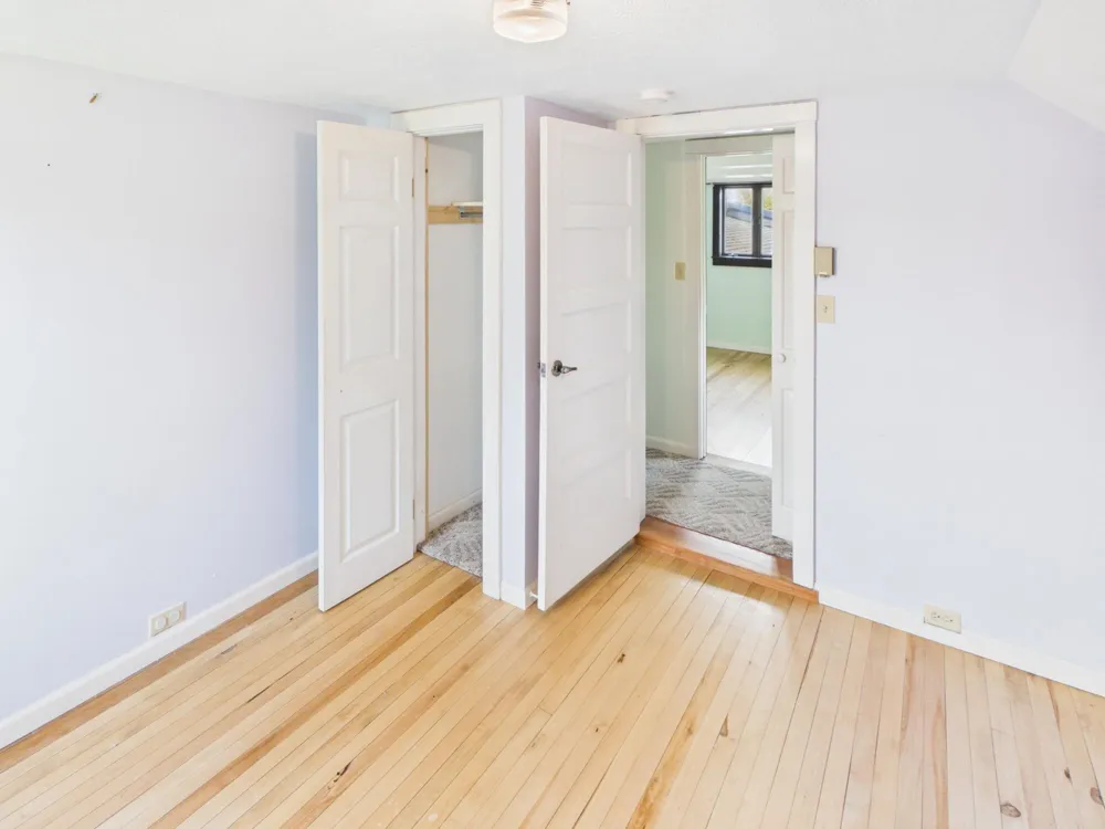 5640 Swede Road Leelanau Township, MI 49670