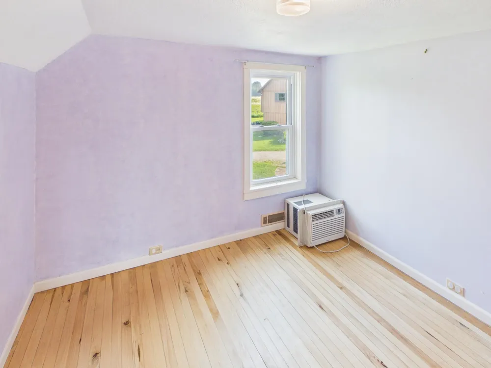 5640 Swede Road Leelanau Township, MI 49670