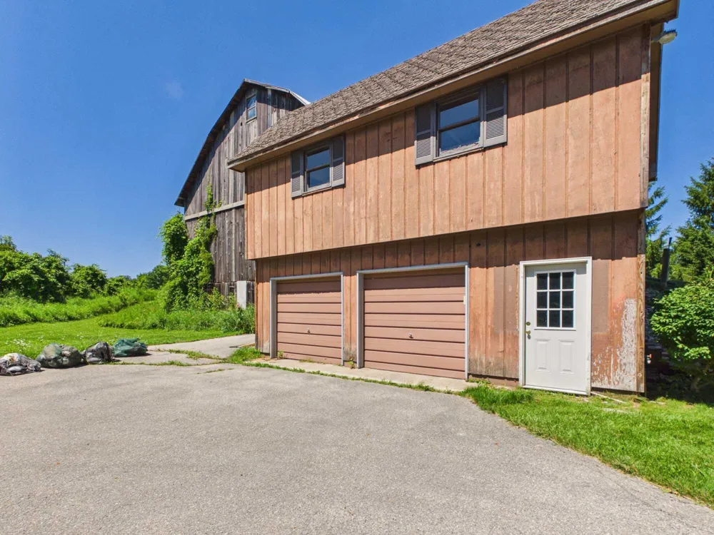 5640 Swede Road Leelanau Township, MI 49670