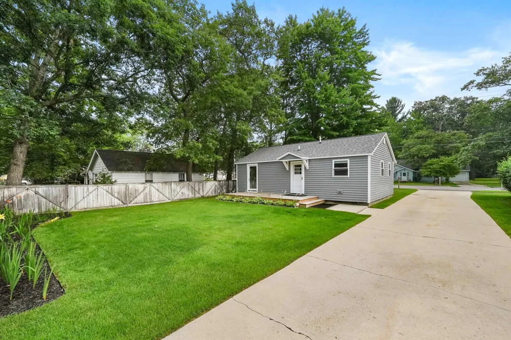 917 Carver Street Traverse City City, MI 49686