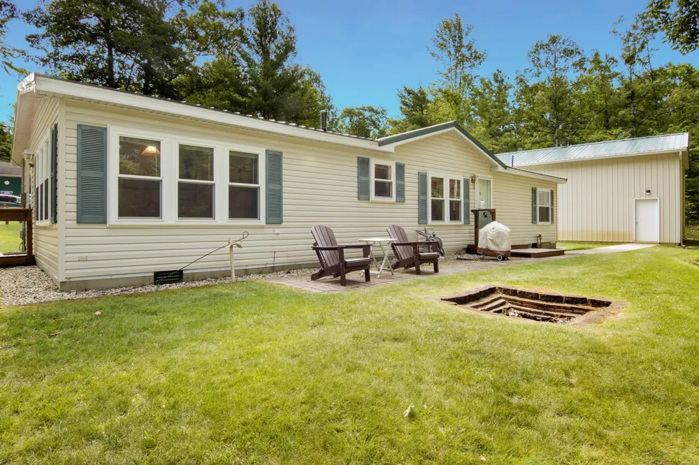 3647 Weber Road East Bay Township, MI 49696