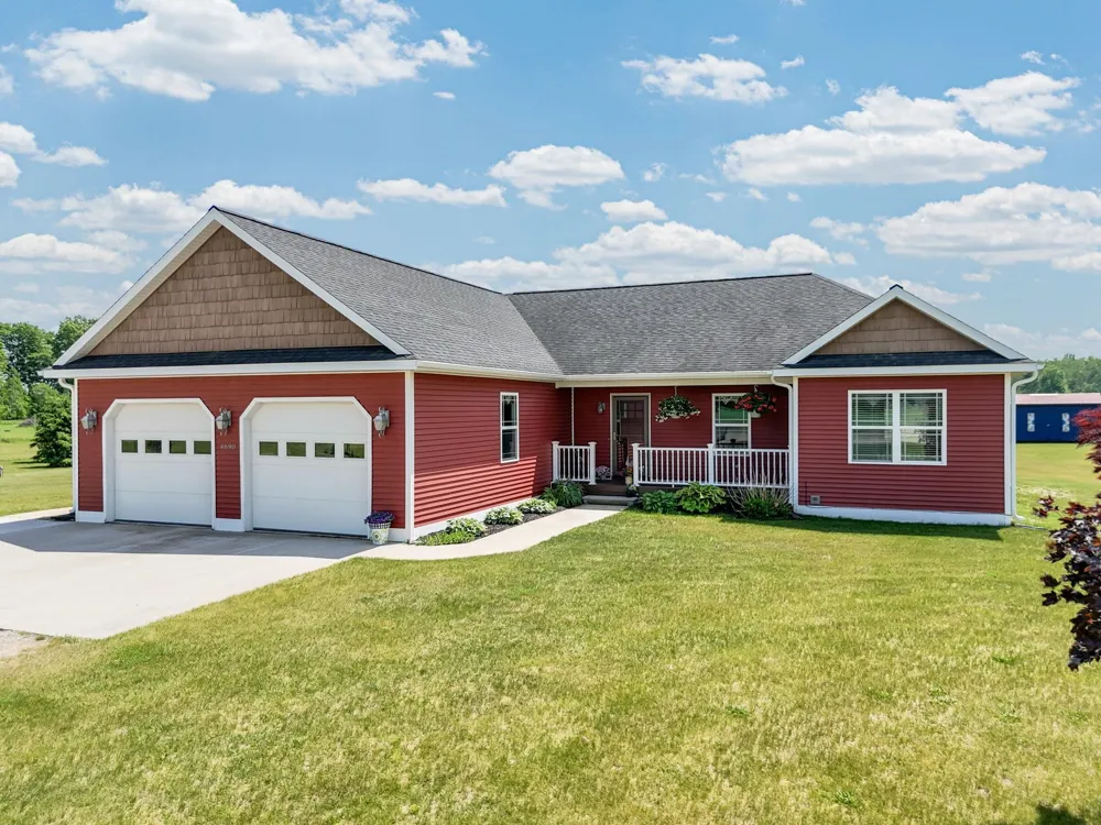4690 E Houghton Lake Road Aetna Township, MI 49651