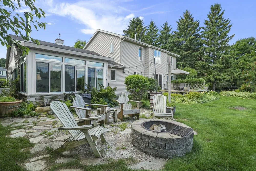 4356 Carlson Drive Garfield Charter Township, MI 49684