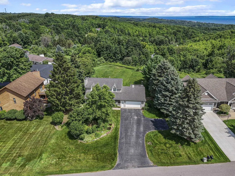 4356 Carlson Drive Garfield Charter Township, MI 49684