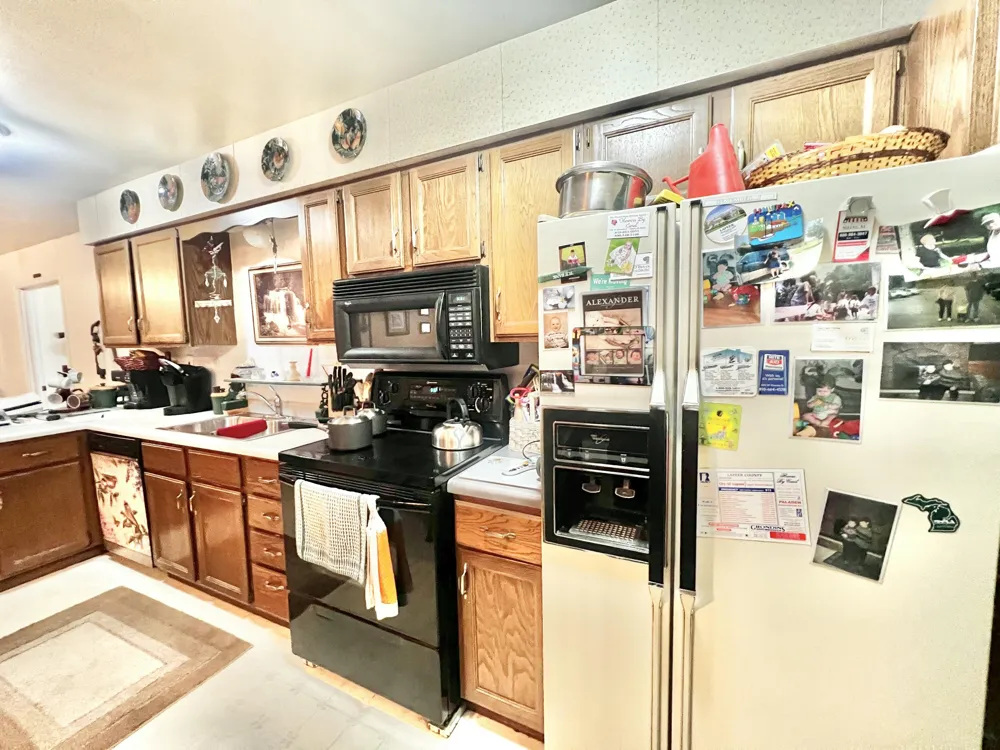445 Mansfield Drive Lapeer, MI 48446