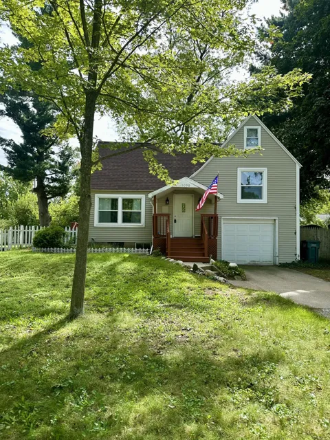 1095 Roosevelt Court
