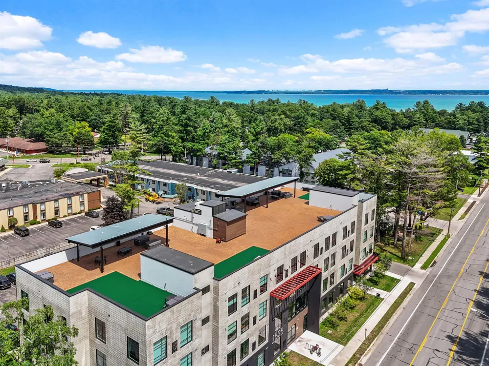 1825 E Eighth Street Traverse City City, MI 49686