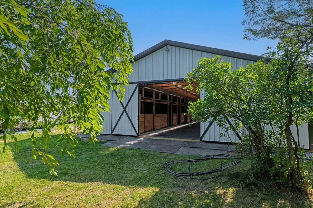 7638 Skegemog Point Road Whitewater Township, MI 49690