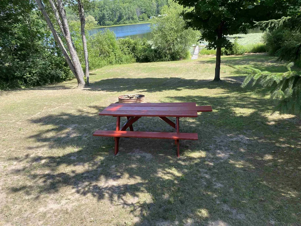 21211 Northcrest Drive Osceola Township, MI 49688