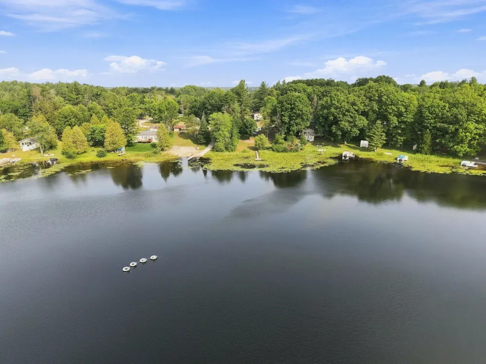 21211 Northcrest Drive Osceola Township, MI 49688