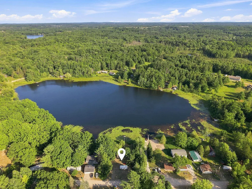 21211 Northcrest Drive Osceola Township, MI 49688