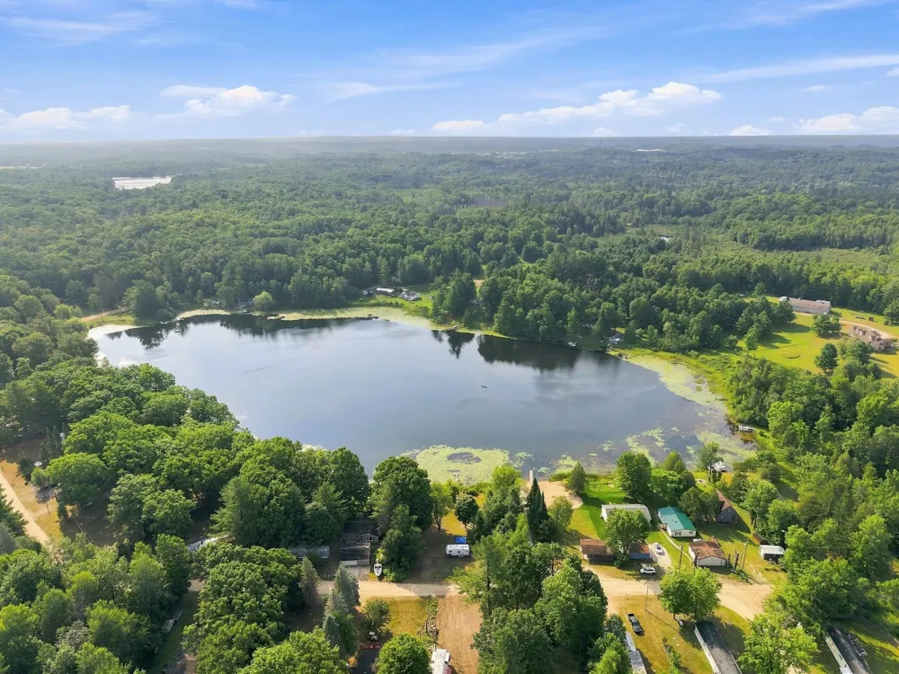 21211 Northcrest Drive Osceola Township, MI 49688