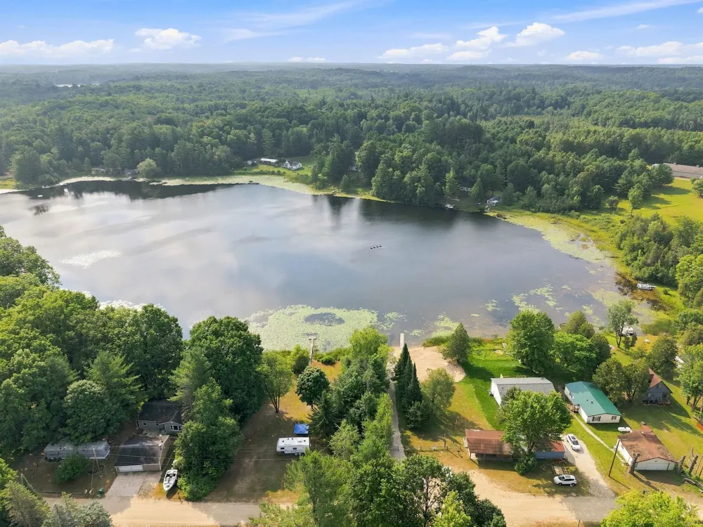 21211 Northcrest Drive Osceola Township, MI 49688