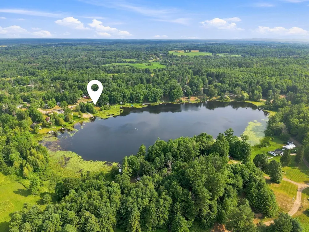 21211 Northcrest Drive Osceola Township, MI 49688