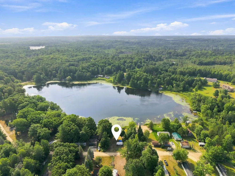 21211 Northcrest Drive Osceola Township, MI 49688