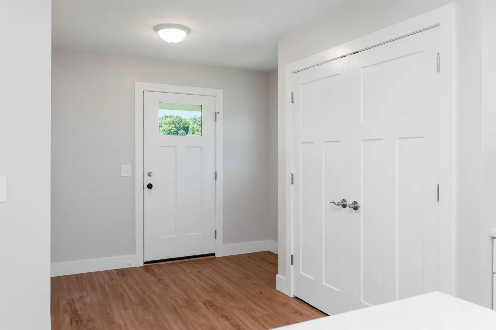 862 Coyote Lane East Bay Township, MI 49696