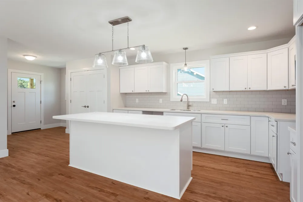 862 Coyote Lane East Bay Township, MI 49696